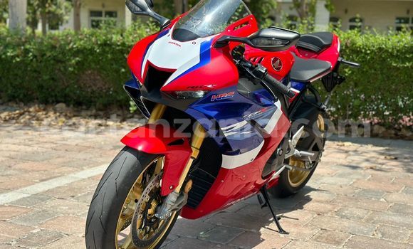 Buy Used Honda CBR 1000 RR Red Bike in Arusha in Arusha Buy Used Honda CBR 1000 RR Red Bike in Arusha in Arusha