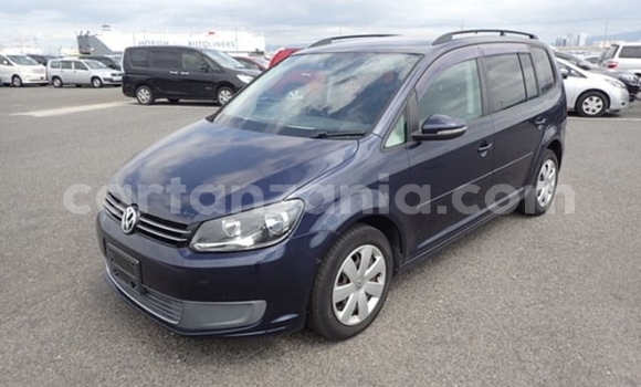 Nunua Imported Volkswagen Touran Bluu Gari ndani ya Dar es Salaam nchini Dar es Salaam Nunua Imported Volkswagen Touran Bluu Gari ndani ya Dar es Salaam nchini Dar es Salaam