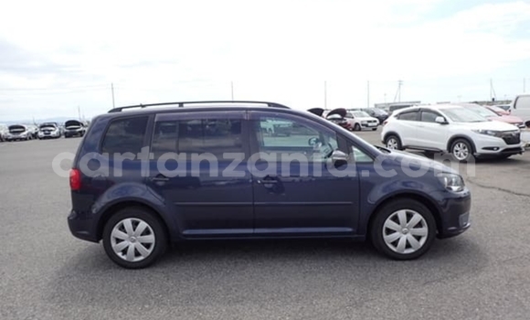 Nunua Imported Volkswagen Touran Bluu Gari ndani ya Dar es Salaam nchini Dar es Salaam Nunua Imported Volkswagen Touran Bluu Gari ndani ya Dar es Salaam nchini Dar es Salaam