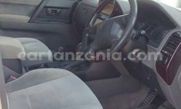 Nunua Ilio tumika Mitsubishi Pajero Nyeupe Gari ndani ya Dar es Salaam nchini Dar es Salaam Nunua Ilio tumika Mitsubishi Pajero Nyeupe Gari ndani ya Dar es Salaam nchini Dar es Salaam