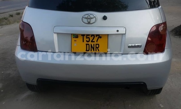 Buy Used Toyota IST Silver Car in Dar es Salaam in Dar es Salaam Buy Used Toyota IST Silver Car in Dar es Salaam in Dar es Salaam