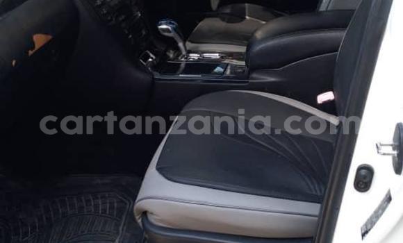 Buy Used Toyota Crown White Car in Dar es Salaam in Dar es Salaam Buy Used Toyota Crown White Car in Dar es Salaam in Dar es Salaam