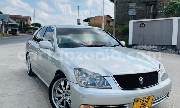 Nunua Ilio tumika Toyota Crown Fedha Gari ndani ya Dar es Salaam nchini Dar es Salaam Nunua Ilio tumika Toyota Crown Fedha Gari ndani ya Dar es Salaam nchini Dar es Salaam