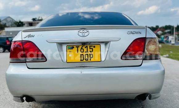 Nunua Ilio tumika Toyota Crown Fedha Gari ndani ya Dar es Salaam nchini Dar es Salaam Nunua Ilio tumika Toyota Crown Fedha Gari ndani ya Dar es Salaam nchini Dar es Salaam