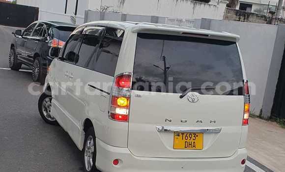 Nunua Ilio tumika Toyota Noah Nyeupe Gari ndani ya Bagamoyo nchini Pwani Nunua Ilio tumika Toyota Noah Nyeupe Gari ndani ya Bagamoyo nchini Pwani