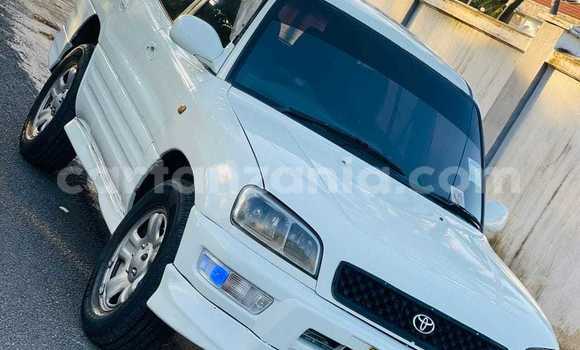 Buy Used Toyota RAV4 White Car in Bagamoyo in Pwani Buy Used Toyota RAV4 White Car in Bagamoyo in Pwani