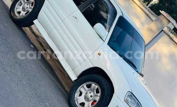 Buy Used Toyota RAV4 White Car in Bagamoyo in Pwani Buy Used Toyota RAV4 White Car in Bagamoyo in Pwani