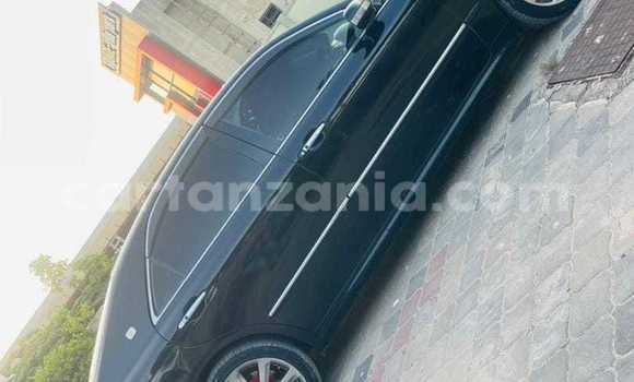 Nunua Ilio tumika Toyota Crown Nyeusi Gari ndani ya Bagamoyo nchini Pwani Nunua Ilio tumika Toyota Crown Nyeusi Gari ndani ya Bagamoyo nchini Pwani