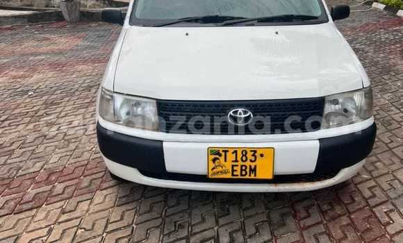 Buy Used Toyota Probox White Car in Bagamoyo in Pwani