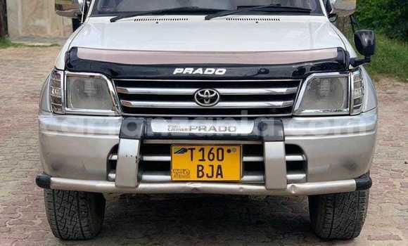 Buy Used Toyota Prado White Car in Bariadi in Simiyu
