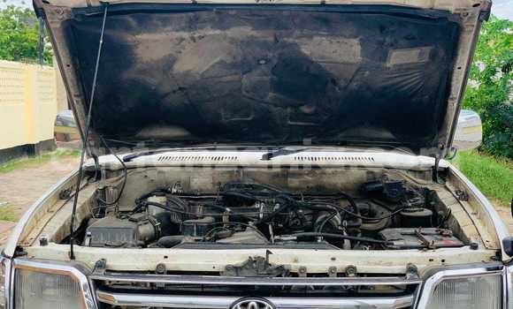 Nunua Ilio tumika Toyota Prado Nyeupe Gari ndani ya Bariadi nchini Simiyu Nunua Ilio tumika Toyota Prado Nyeupe Gari ndani ya Bariadi nchini Simiyu