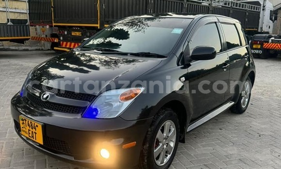 Buy Used Toyota IST Black Car in Arusha in Arusha