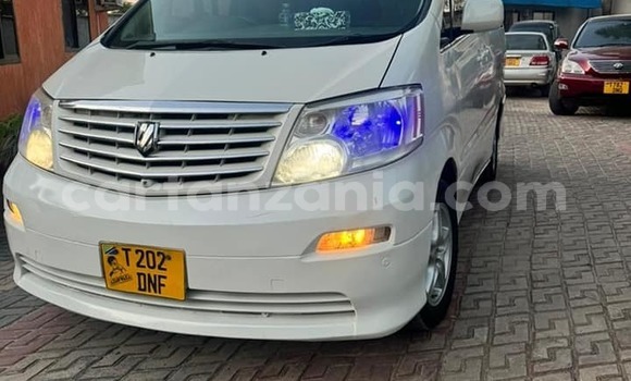 Nunua Ilio tumika Toyota Alphard Nyeupe Gari ndani ya Arusha nchini Arusha