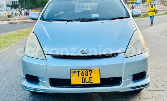 Buy Used Toyota Wish Blue Car in Babati Urban in Manyara