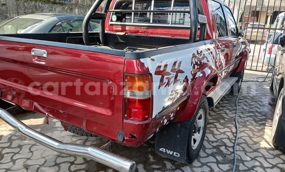 Nunua Ilio tumika Toyota Hilux Nyekundu Gari ndani ya Babati Mjini nchini Manyara Nunua Ilio tumika Toyota Hilux Nyekundu Gari ndani ya Babati Mjini nchini Manyara