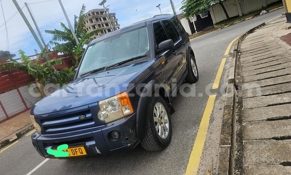 Nunua Ilio tumika Land Rover Discovery Nyeusi Gari ndani ya Babati Mjini nchini Manyara