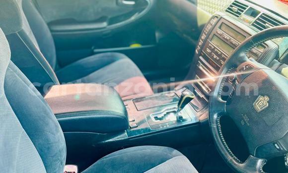 Nunua Ilio tumika Toyota Crown Nyeusi Gari ndani ya Dar es Salaam nchini Dar es Salaam Nunua Ilio tumika Toyota Crown Nyeusi Gari ndani ya Dar es Salaam nchini Dar es Salaam