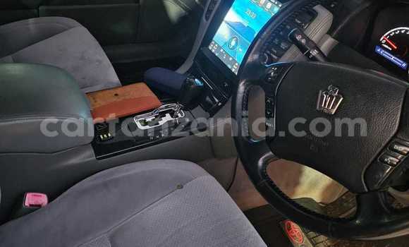 Buy Used Toyota Crown White Car in Dar es Salaam in Dar es Salaam Buy Used Toyota Crown White Car in Dar es Salaam in Dar es Salaam