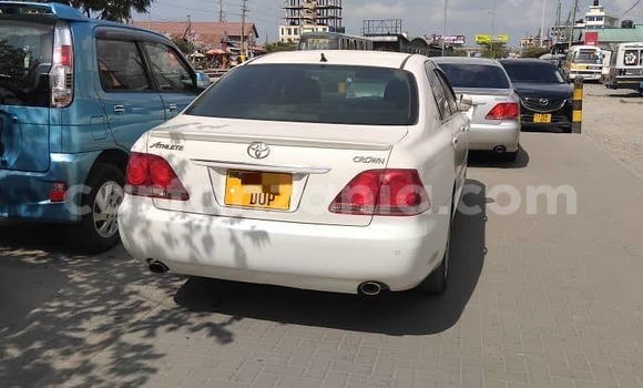 Buy Used Toyota Crown White Car in Dar es Salaam in Dar es Salaam Buy Used Toyota Crown White Car in Dar es Salaam in Dar es Salaam