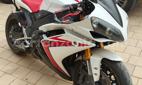Buy Used Yamaha R1 White Bike in Arusha in Arusha