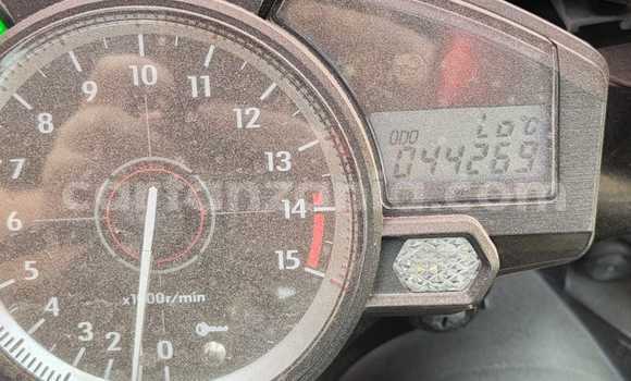 Buy Used Yamaha R1 White Bike in Arusha in Arusha Buy Used Yamaha R1 White Bike in Arusha in Arusha