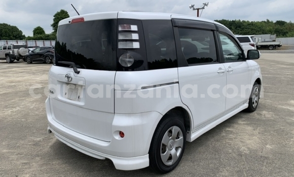 Buy Import Toyota Sienta White Car in Dar es Salaam in Dar es Salaam Buy Import Toyota Sienta White Car in Dar es Salaam in Dar es Salaam