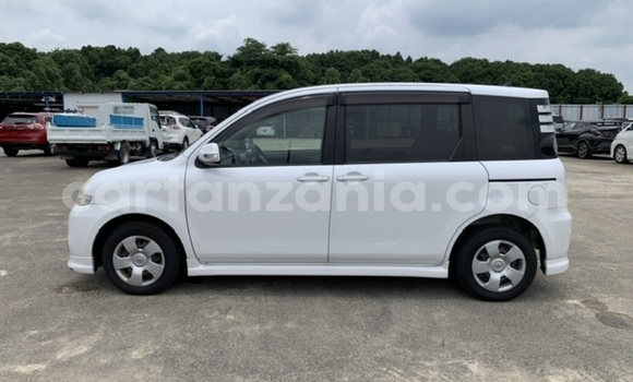Buy Import Toyota Sienta White Car in Dar es Salaam in Dar es Salaam Buy Import Toyota Sienta White Car in Dar es Salaam in Dar es Salaam