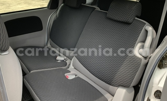 Buy Import Toyota Sienta White Car in Dar es Salaam in Dar es Salaam Buy Import Toyota Sienta White Car in Dar es Salaam in Dar es Salaam