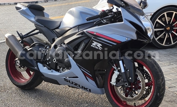 Buy Used Suzuki GSXR Silver Bike in Arusha in Arusha