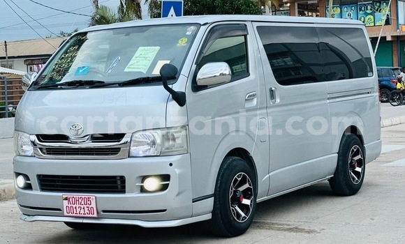 Buy Import Toyota Hiace Silver Car in Dar es Salaam in Dar es Salaam Buy Import Toyota Hiace Silver Car in Dar es Salaam in Dar es Salaam