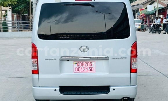 Buy Import Toyota Hiace Silver Car in Dar es Salaam in Dar es Salaam Buy Import Toyota Hiace Silver Car in Dar es Salaam in Dar es Salaam