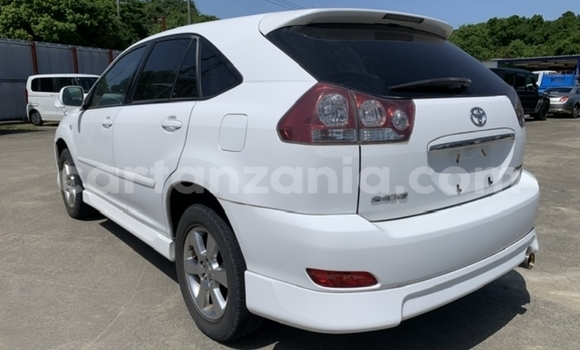 Nunua Imported Toyota Harrier Nyeupe Gari ndani ya Dar es Salaam nchini Dar es Salaam Nunua Imported Toyota Harrier Nyeupe Gari ndani ya Dar es Salaam nchini Dar es Salaam