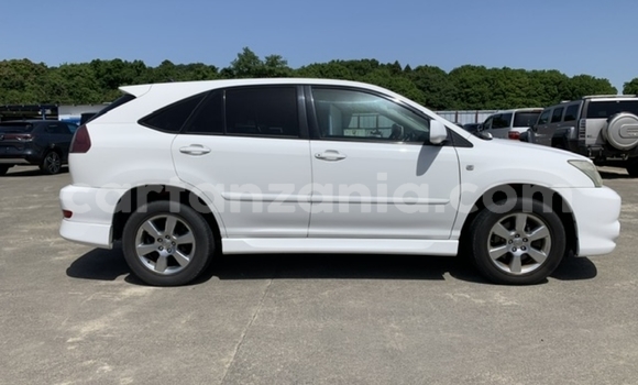 Nunua Imported Toyota Harrier Nyeupe Gari ndani ya Dar es Salaam nchini Dar es Salaam Nunua Imported Toyota Harrier Nyeupe Gari ndani ya Dar es Salaam nchini Dar es Salaam