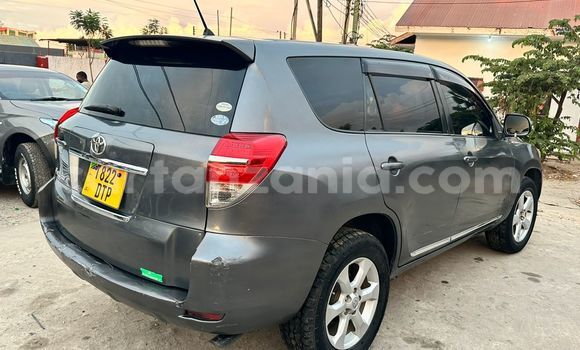 Buy Used Toyota Vanguard Beige Car in Dar es Salaam in Dar es Salaam Buy Used Toyota Vanguard Beige Car in Dar es Salaam in Dar es Salaam