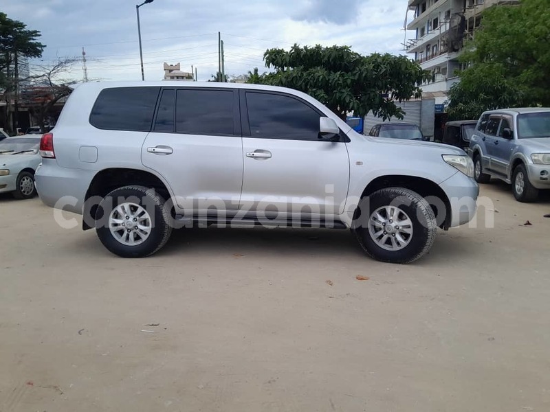 Big with watermark toyota land cruiser dar es salaam kinondoni 23524