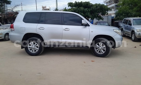 Buy Import Toyota Land Cruiser Silver Car in Kinondoni in Dar es Salaam Buy Import Toyota Land Cruiser Silver Car in Kinondoni in Dar es Salaam