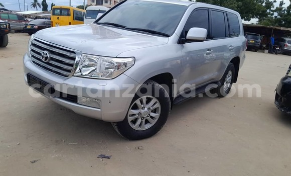 Buy Import Toyota Land Cruiser Silver Car in Kinondoni in Dar es Salaam Buy Import Toyota Land Cruiser Silver Car in Kinondoni in Dar es Salaam