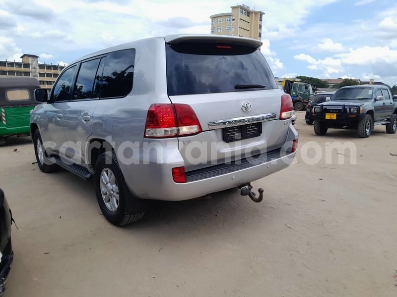 Big with watermark toyota land cruiser dar es salaam kinondoni 23524