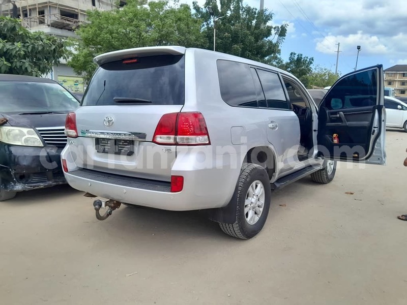 Big with watermark toyota land cruiser dar es salaam kinondoni 23524