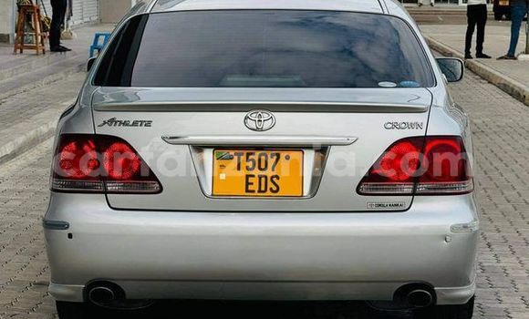 Nunua Ilio tumika Toyota Crown Nyingine Gari ndani ya Dar es Salaam nchini Dar es Salaam Nunua Ilio tumika Toyota Crown Nyingine Gari ndani ya Dar es Salaam nchini Dar es Salaam