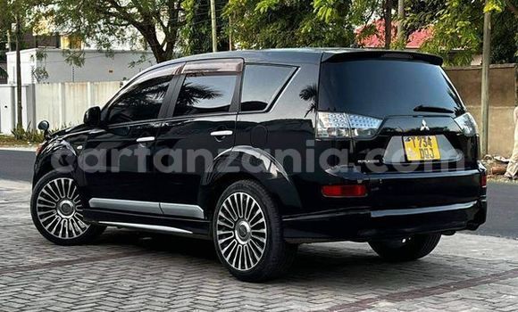 Nunua Ilio tumika Mitsubishi Outlander Nyingine Gari ndani ya Dar es Salaam nchini Dar es Salaam