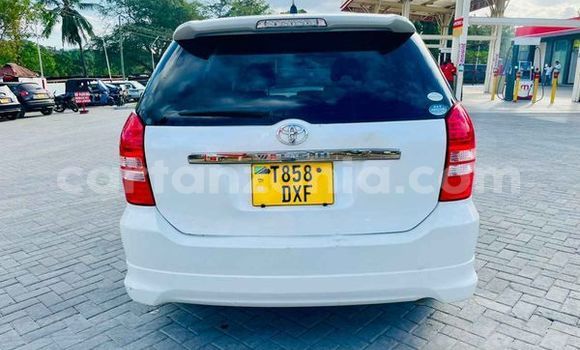 Nunua Ilio tumika Toyota Wish Nyingine Gari ndani ya Dar es Salaam nchini Dar es Salaam