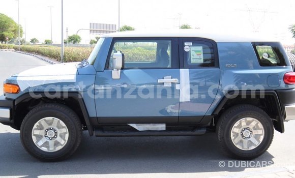 Nunua Imported Toyota FJ Cruiser Bluu Gari ndani ya Import - Dubai nchini Arusha Nunua Imported Toyota FJ Cruiser Bluu Gari ndani ya Import - Dubai nchini Arusha