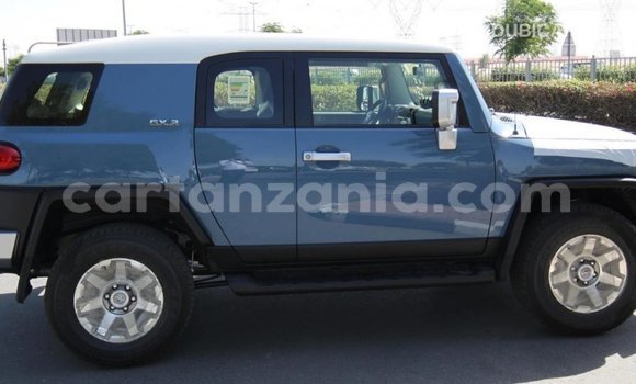 Nunua Imported Toyota FJ Cruiser Bluu Gari ndani ya Import - Dubai nchini Arusha Nunua Imported Toyota FJ Cruiser Bluu Gari ndani ya Import - Dubai nchini Arusha