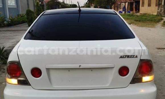 Buy Used Toyota Altezza White Car in Dar es Salaam in Dar es Salaam Buy Used Toyota Altezza White Car in Dar es Salaam in Dar es Salaam
