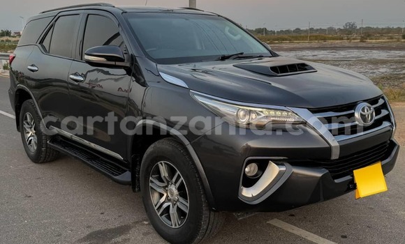 Buy Used Toyota Fortuner Black Car in Dar es Salaam in Dar es Salaam Buy Used Toyota Fortuner Black Car in Dar es Salaam in Dar es Salaam