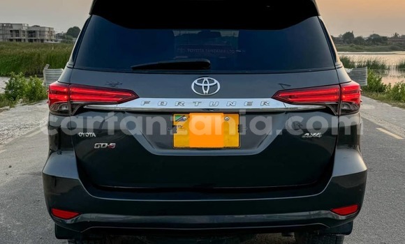 Buy Used Toyota Fortuner Black Car in Dar es Salaam in Dar es Salaam Buy Used Toyota Fortuner Black Car in Dar es Salaam in Dar es Salaam