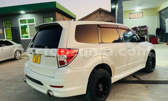Nunua Ilio tumika Subaru Forester Nyeupe Gari ndani ya Dar es Salaam nchini Dar es Salaam Nunua Ilio tumika Subaru Forester Nyeupe Gari ndani ya Dar es Salaam nchini Dar es Salaam