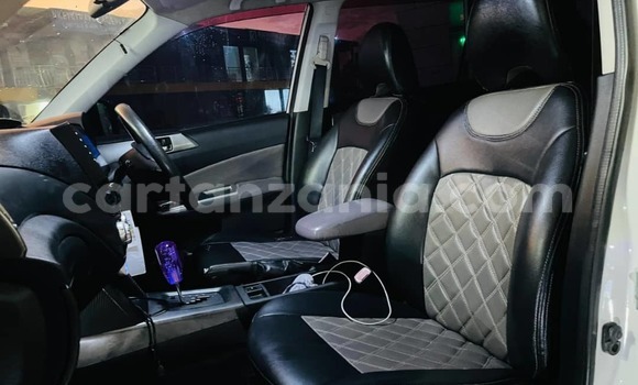 Nunua Ilio tumika Subaru Forester Nyeupe Gari ndani ya Dar es Salaam nchini Dar es Salaam Nunua Ilio tumika Subaru Forester Nyeupe Gari ndani ya Dar es Salaam nchini Dar es Salaam