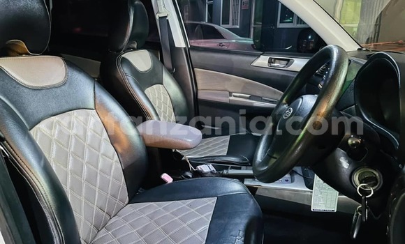 Nunua Ilio tumika Subaru Forester Nyeupe Gari ndani ya Dar es Salaam nchini Dar es Salaam Nunua Ilio tumika Subaru Forester Nyeupe Gari ndani ya Dar es Salaam nchini Dar es Salaam